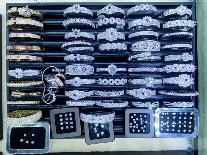 Không gian sang trọng tại Ngọc Cẩm Diamond & Jewelry