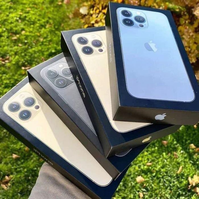 Không gian trưng bày hiện đại tại Nhật Minh Mobile - Ảnh 1