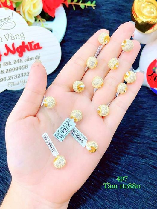 Khám phá góc nhìn mới qua hình ảnh ấn tượng về Tiệm Vàng Trọng Nghĩa - nơi chất lượng vàng được nâng niu từng chi tiết.