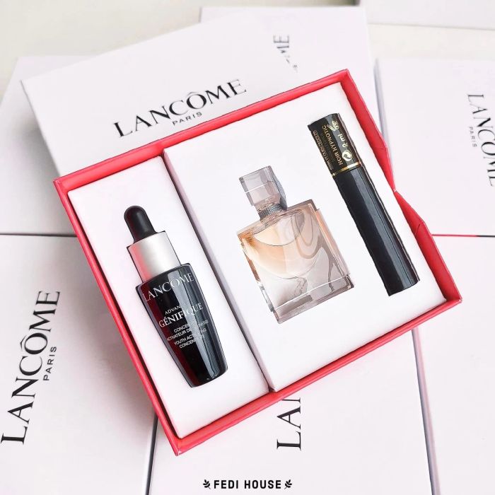 Không gian mua sắm sang trọng tại Hà Anh Cosmetics
