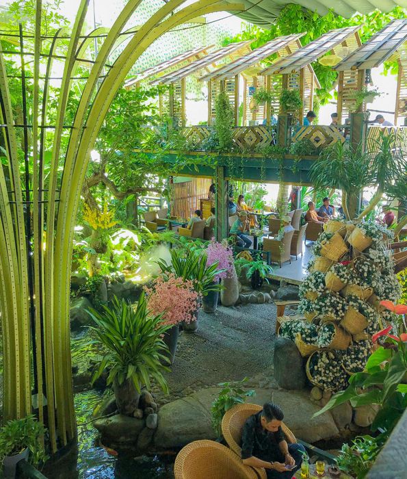 Không gian xanh mướt tại Coffee Sky Garden