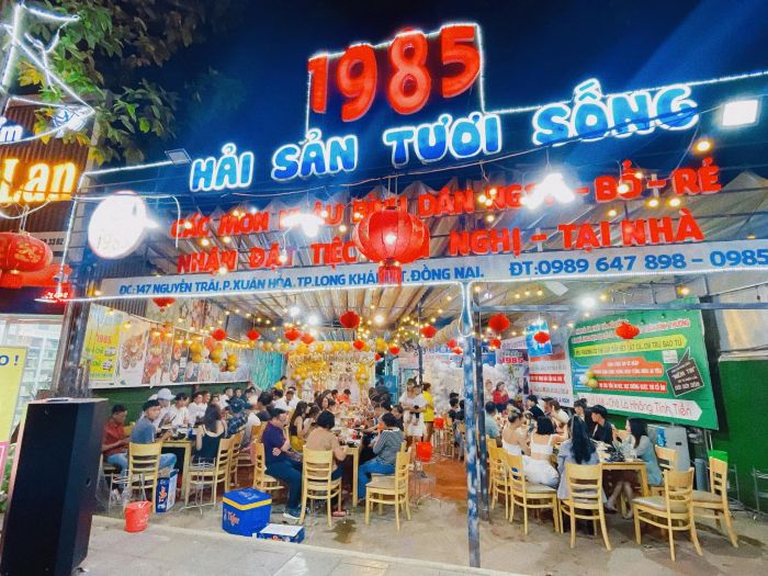 Hình ảnh không gian sang trọng tại Hải Sản 1985
