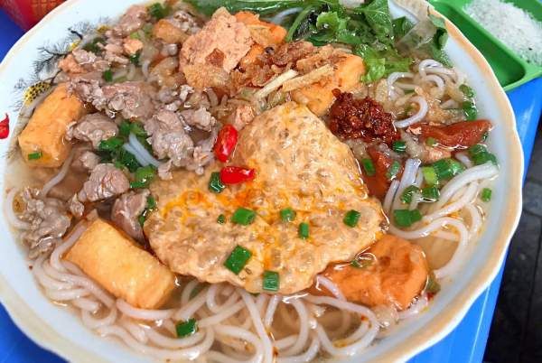 Tô bún riêu Hàng Bạc - Nét đẹp ẩm thực truyền thống