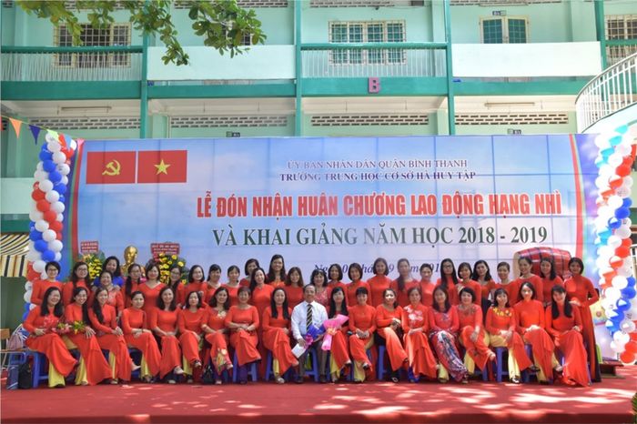 Hình ảnh thứ 2 về Trường THCS Hà Huy Tập - Lưu giữ nét đẹp kiến trúc và không gian học tập đầy cảm hứng
