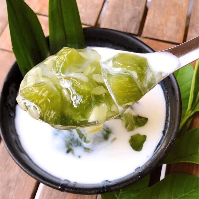 Không gian ấm cúng tại Ăn vặt Thập Cẩm