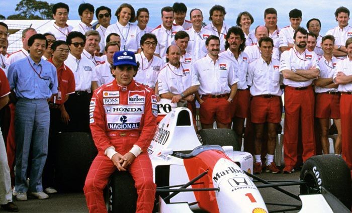 Ayrton Senna được xem là một huyền thoại của môn thể thao tốc độ - Hình ảnh 1