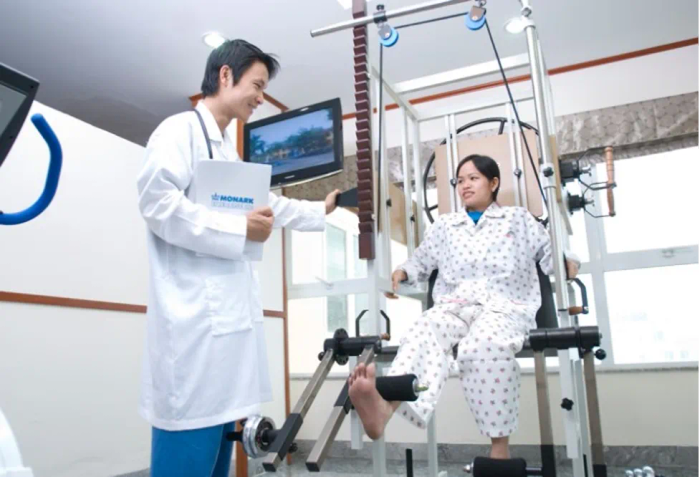 Hình ảnh quy trình trị liệu chuyên nghiệp tại Khoa Vật lý trị liệu