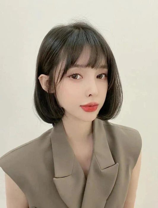 Không gian hiện đại và những mẫu tóc ngắn thời thượng tại Sinh Anh Hair Salon