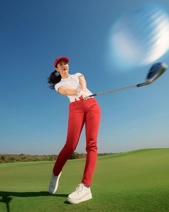 Nguyễn Hải Anh - vẻ đẹp rạng ngời cùng năng lượng tràn đầy đam mê dành cho golf
