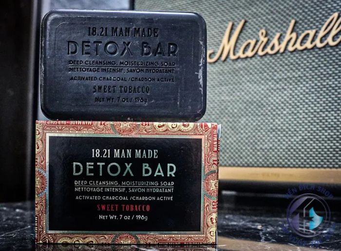 Hình ảnh Cục xà bông 18.21 Man Made Detox Bar 1