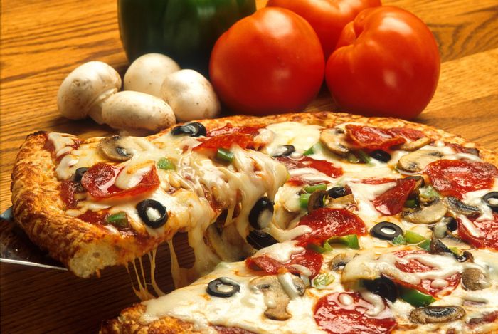 Những chiếc pizza vàng ươm hấp dẫn tại 1988 PIZZA