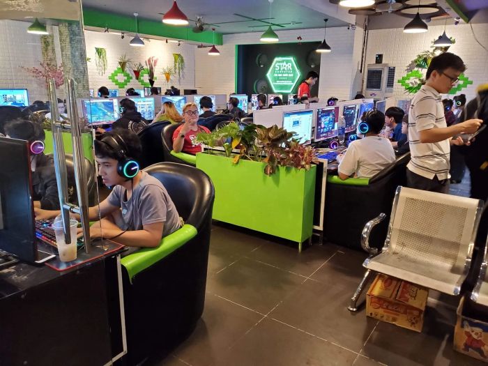 Góc chơi game hiện đại tại Misanet