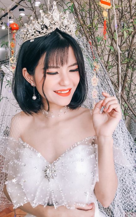 Hình ảnh cô dâu được trang điểm tại Áo Cưới Trang Nam