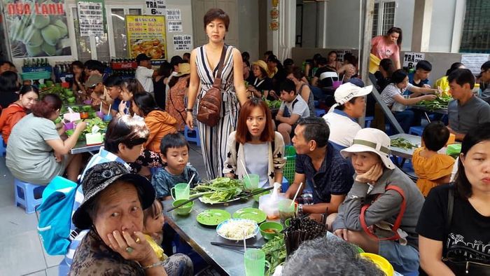 Bánh Khọt Miền Đông - Nét đẹp giản dị mà tinh tế