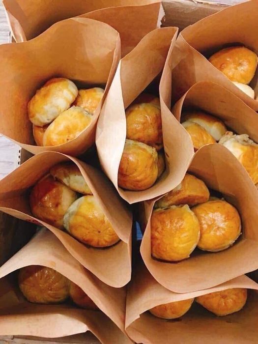 Không gian ấm cúng với những món ăn đầy màu sắc tại Ăn vặt Thập Cẩm