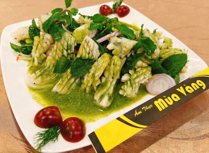 Những món hải sản tươi ngon tại Ẩm Thực Mùa Vàng