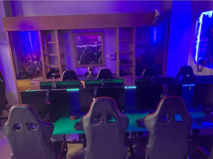 Góc chơi game đẳng cấp tại Cyber Net Game