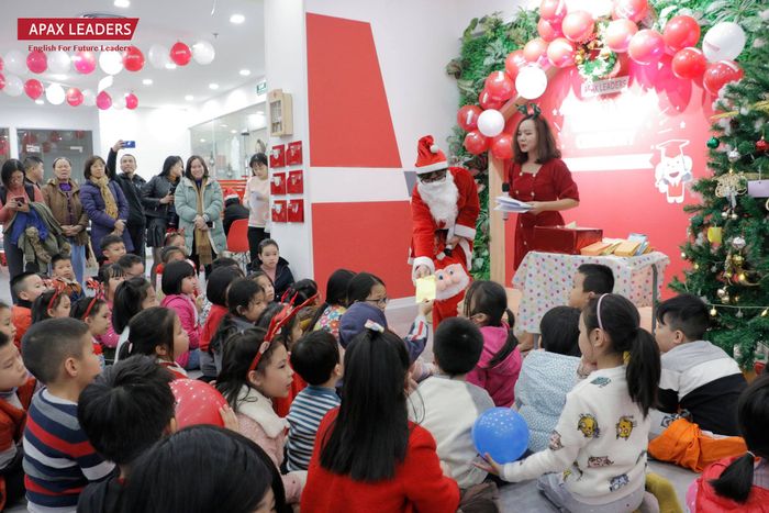 Hình ảnh không gian học tập hiện đại tại Apax English