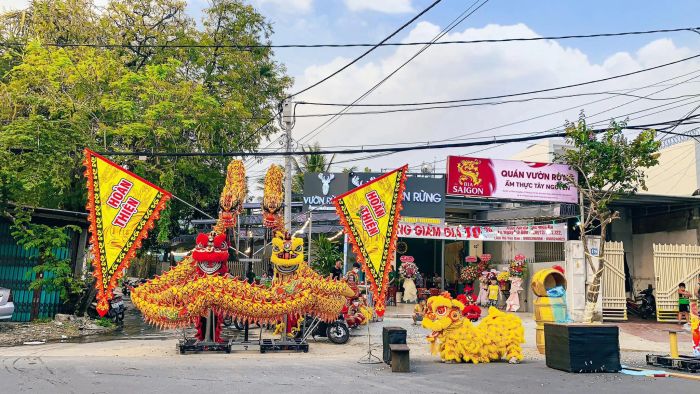 Lân Sư Rồng Hoàn Thiện ảnh 1