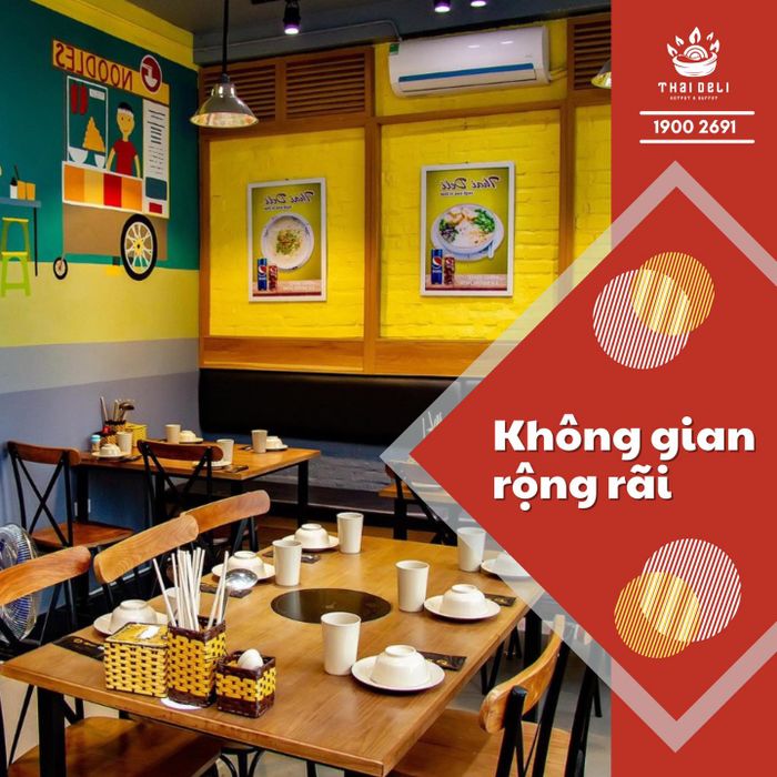 Nhà hàng <i>Thai Deli</i> sở hữu không gian ấm cúng và sang trọng, với các chi nhánh tại nhiều địa điểm nổi bật như MonCity, Thanh Xuân, Đống Đa, Hà Nội. Với không gian rộng rãi, thích hợp cho các buổi tụ họp bạn bè và gia đình, nhà hàng luôn mang đến cho khách hàng những bữa ăn tuyệt vời trong một không gian thoải mái và dễ chịu. Đội ngũ nhân viên tận tâm, phục vụ chuyên nghiệp và chu đáo sẽ làm hài lòng mọi thực khách.</content>
