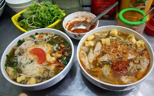 Góc nhìn chân thực về tô bún riêu ngon nức tiếng tại Sóc