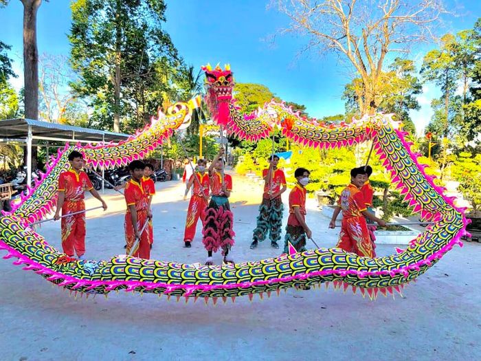 Hình ảnh ấn tượng của Đoàn Lân Sư Rồng Hải Trang Đường trong biểu diễn