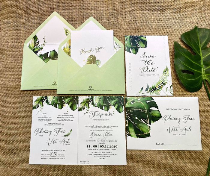Những mẫu thiệp cưới ấn tượng từ Xuân Long - Ảnh 2
