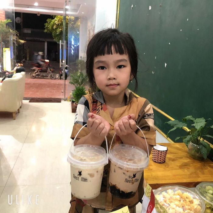 Hình ảnh thực tế về không gian ấm cúng và những tác phẩm trà sữa nghệ thuật tại Điệp Hương MilkTea