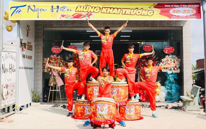 Khoảnh khắc ấn tượng của Đoàn Lân Hoa Anh Đào trong biểu diễn