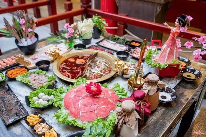 Không gian ấn tượng tại Nhà hàng Lẩu Tứ Xuyên