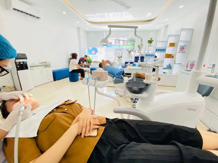 Đội ngũ bác sĩ chuyên môn cao tại NHA KHOA HÀ NỘI