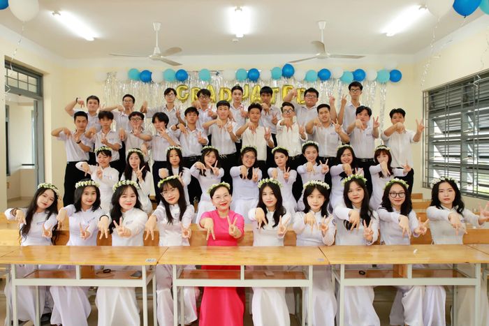 Góc kiến trúc độc đáo của Trường THPT Phạm Văn Đồng
