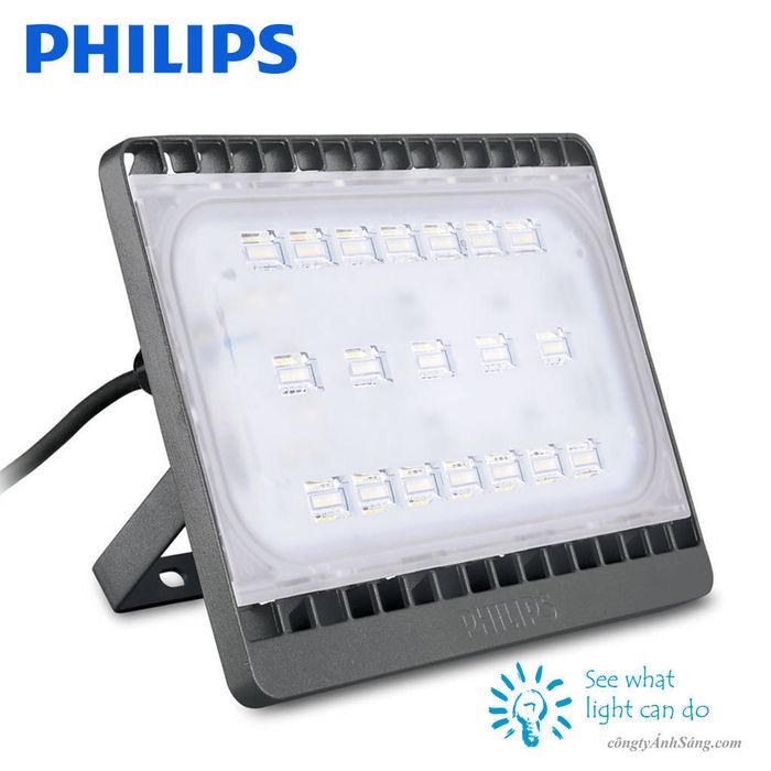 Đèn pha LED Philips chiếu sáng mạnh mẽ với cường độ cao