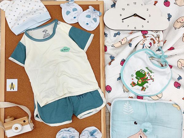 Bộ sưu tập quần áo trẻ em đa dạng tại Give Away Kid