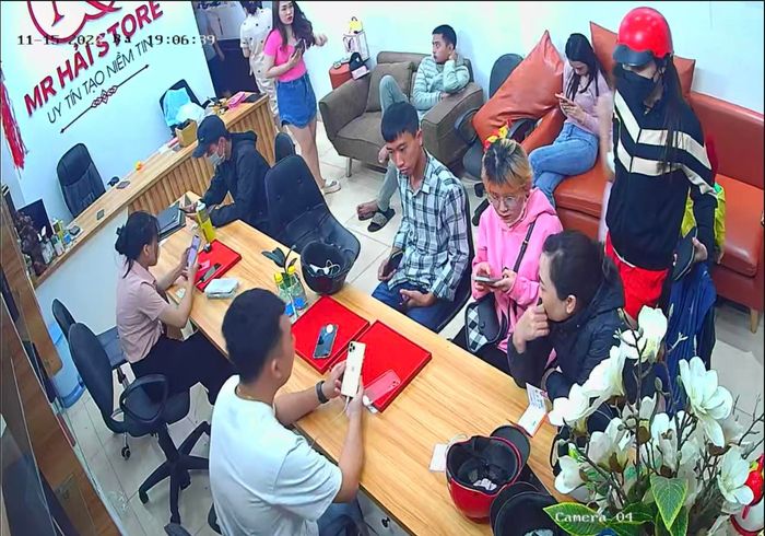 Hình ảnh đội ngũ kỹ thuật viên tận tâm tại ĐTDĐ MR Hải