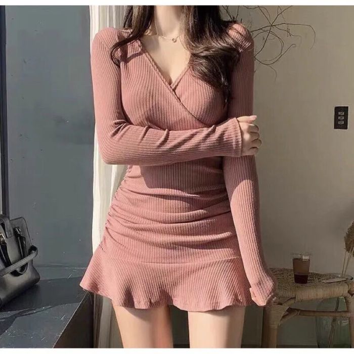BST đầm body mới nhất tại Đầm nữ Hoài Thương