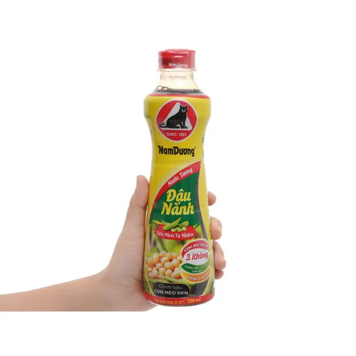 Hình ảnh chai nước tương Nam Dương