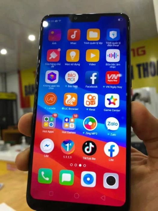 Quy trình ép kính chuẩn tại Toàn Quốc Di Động