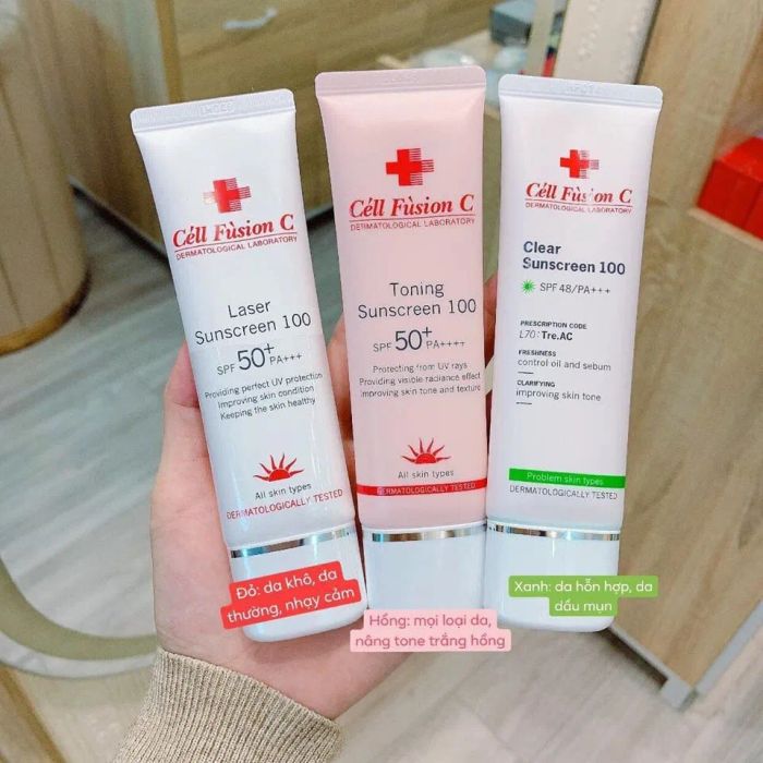 Bộ sưu tập sản phẩm đa dạng tại URA Cosmetics Việt Trì