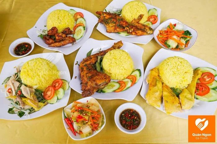 Cơm Gà Vũ Gia - Bữa cơm vàng ươm đầy hấp dẫn