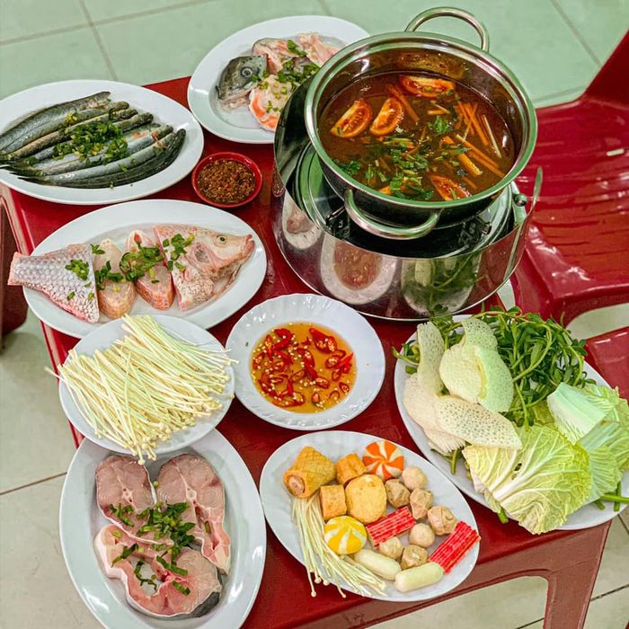 Hình ảnh 3: Lẩu cá 69k - Tư quán - Sự hòa quyện hoàn hảo giữa nguyên liệu tươi ngon