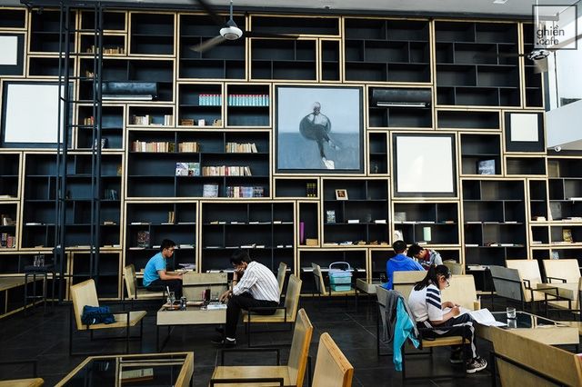 Không gian hiện đại tại nhà sách Cá Chép - nơi văn hóa đọc gặp gỡ nghệ thuật kiến trúc