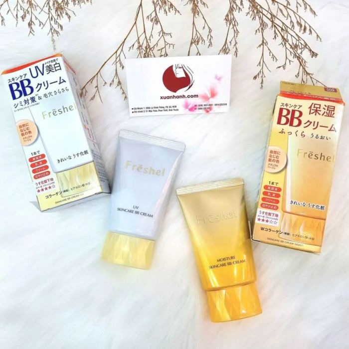 Các sản phẩm cao cấp được trưng bày tại Mỹ phẩm Xuân Hạnh