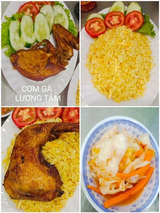 Cơm Gà Lương Tâm - Không gian ấm áp, món ngon đậm đà