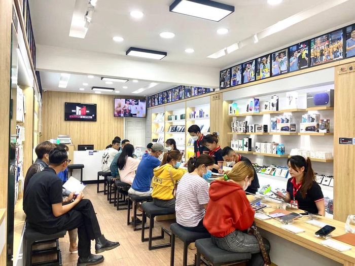 Hình ảnh showroom Minh Tuấn Mobile tại Đà Lạt