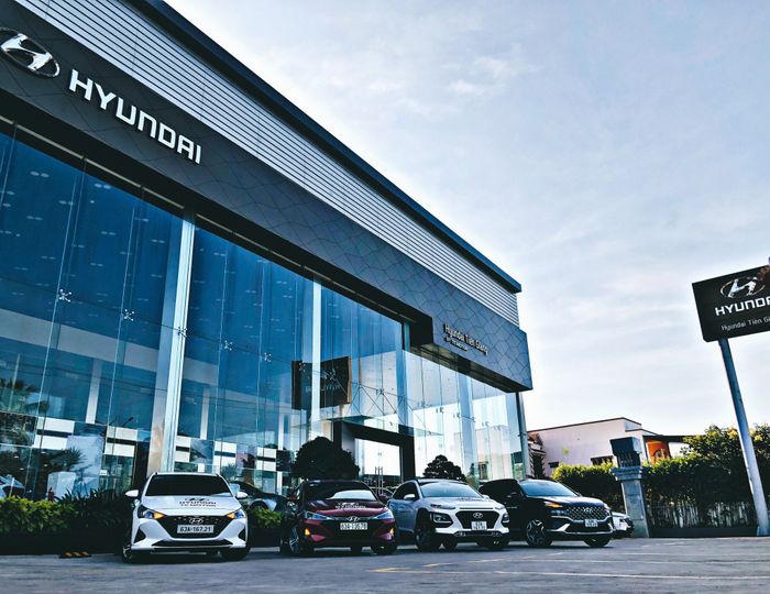 Không gian trưng bày sang trọng tại Hyundai Tiền Giang