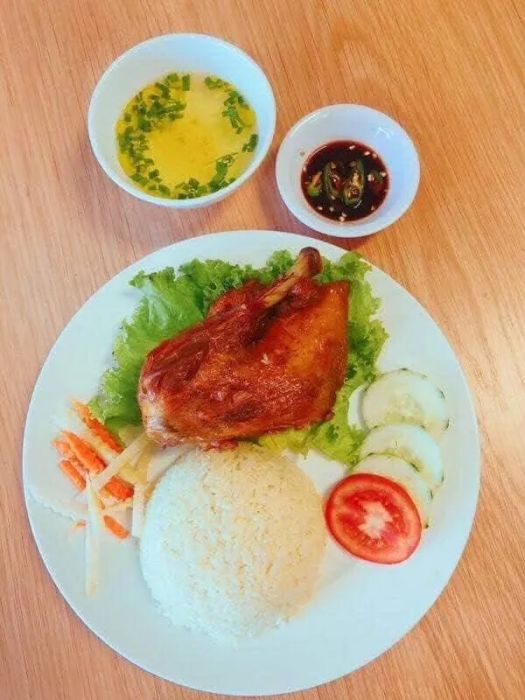 Cơm Gà Thúy Phượng - Hương vị khó quên