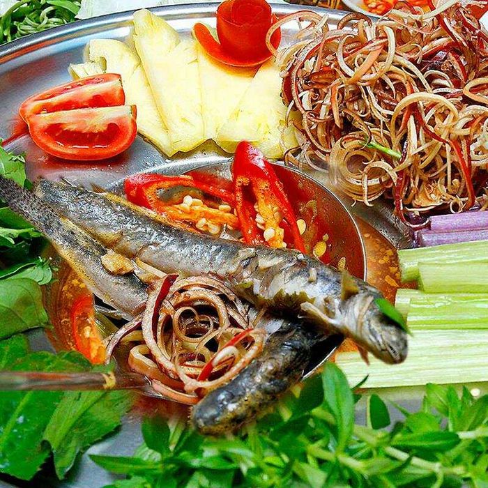 Nồi lẩu cá kèo Sóc Trăng thơm ngon chuẩn vị (Ảnh 2)