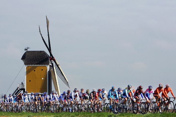 Khung cảnh thi đấu ấn tượng tại Amstel Gold Race