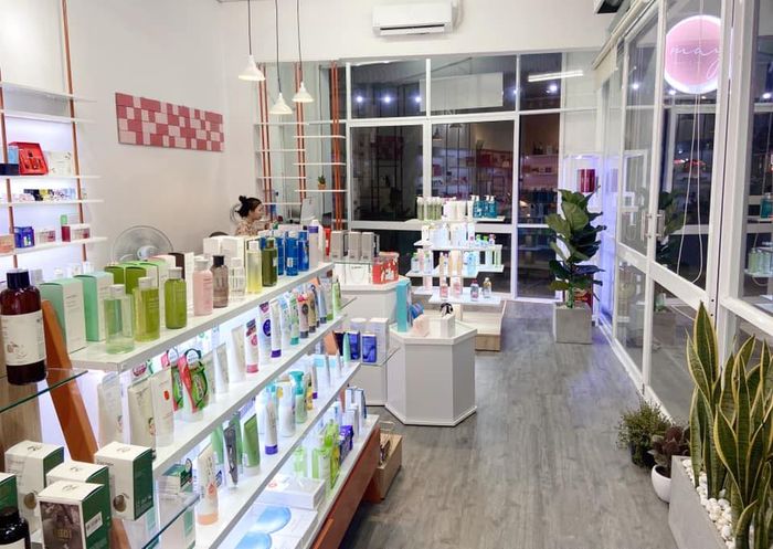 Không gian trải nghiệm tại May Cosmetics